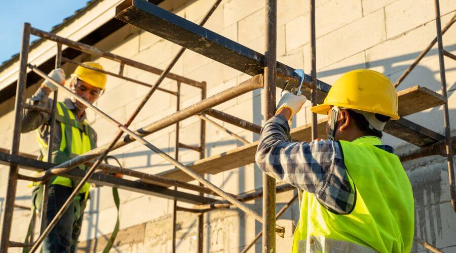 Professional fairlawn roofing services in Minong, WI